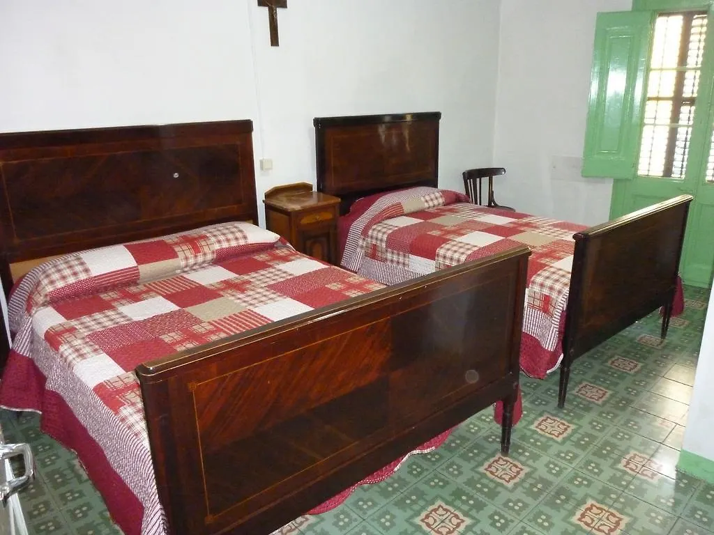 Guest house Pension Fonda Vilalta Ribes De Freser Spain